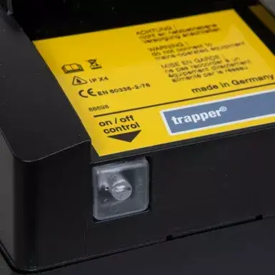 9 V /12 V Weidezaungerät trapper B22